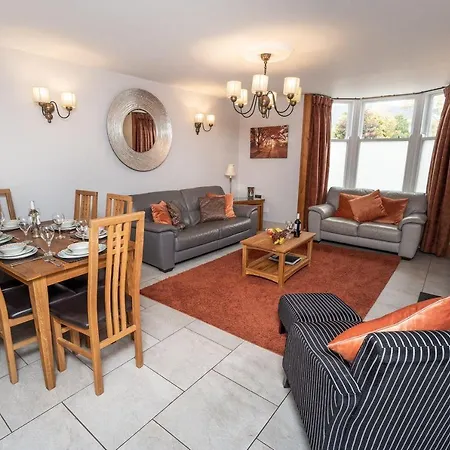 Bridge House 1 Holiday home *