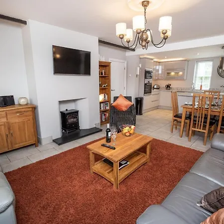 Bridge House 1 * Keswick